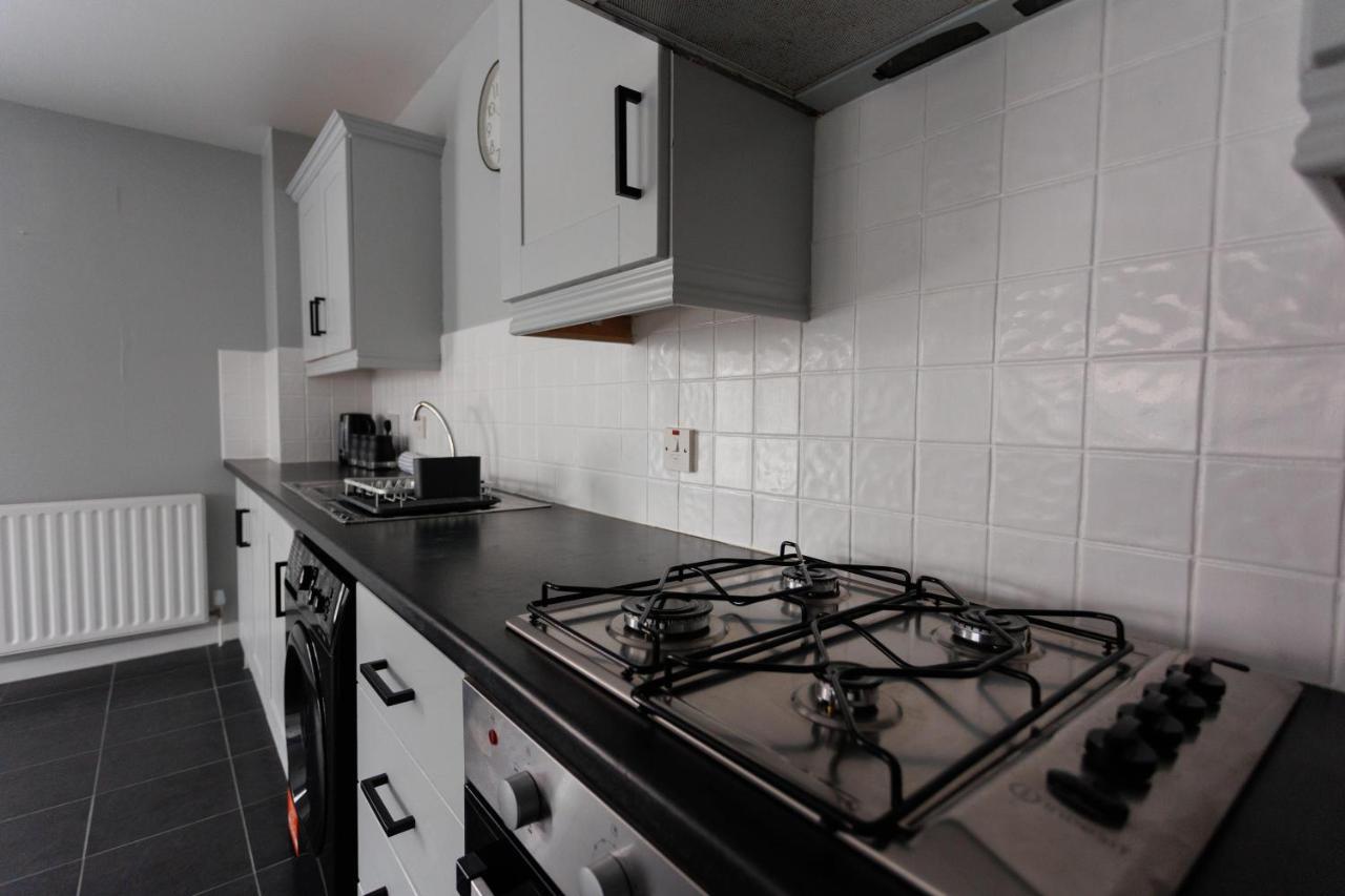2 Bedroom Ground Floor Apartment Belfast Bagian luar foto