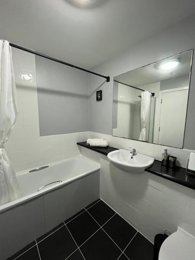 2 Bedroom Ground Floor Apartment Belfast Bagian luar foto