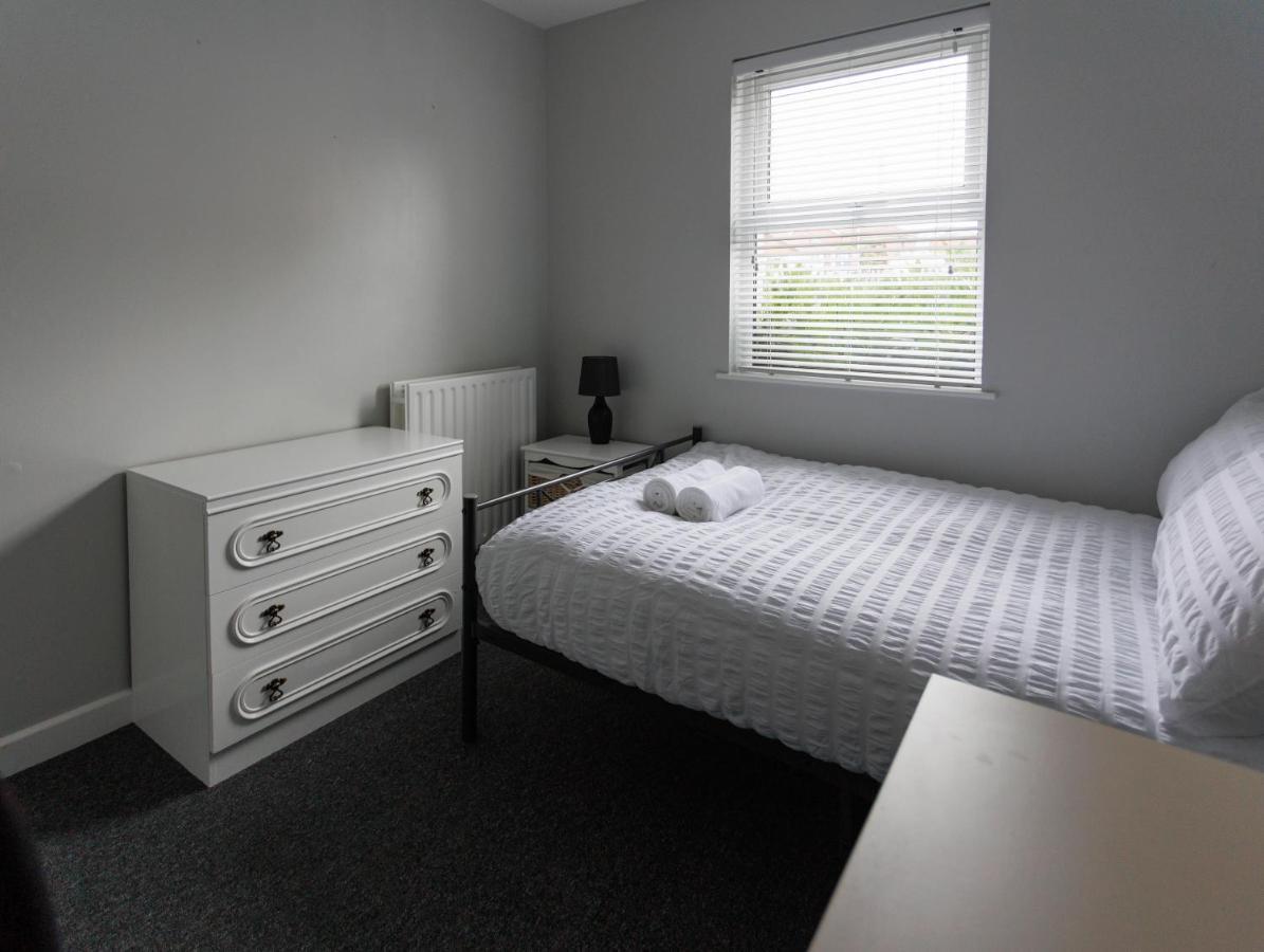 2 Bedroom Ground Floor Apartment Belfast Bagian luar foto