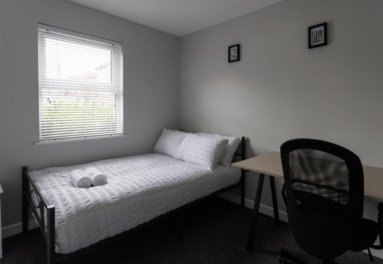 2 Bedroom Ground Floor Apartment Belfast Bagian luar foto