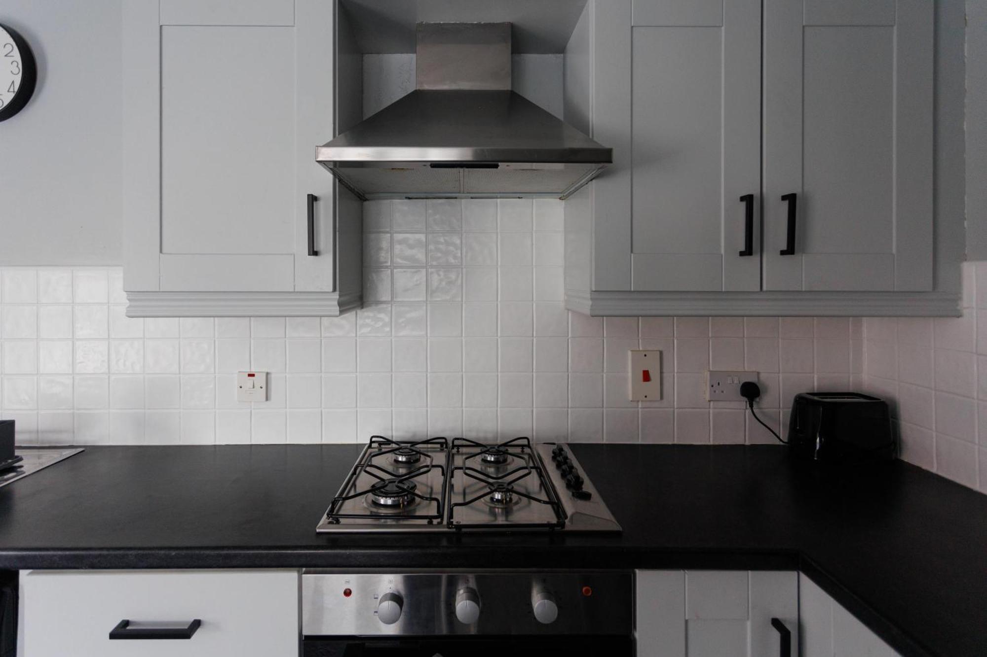 2 Bedroom Ground Floor Apartment Belfast Bagian luar foto