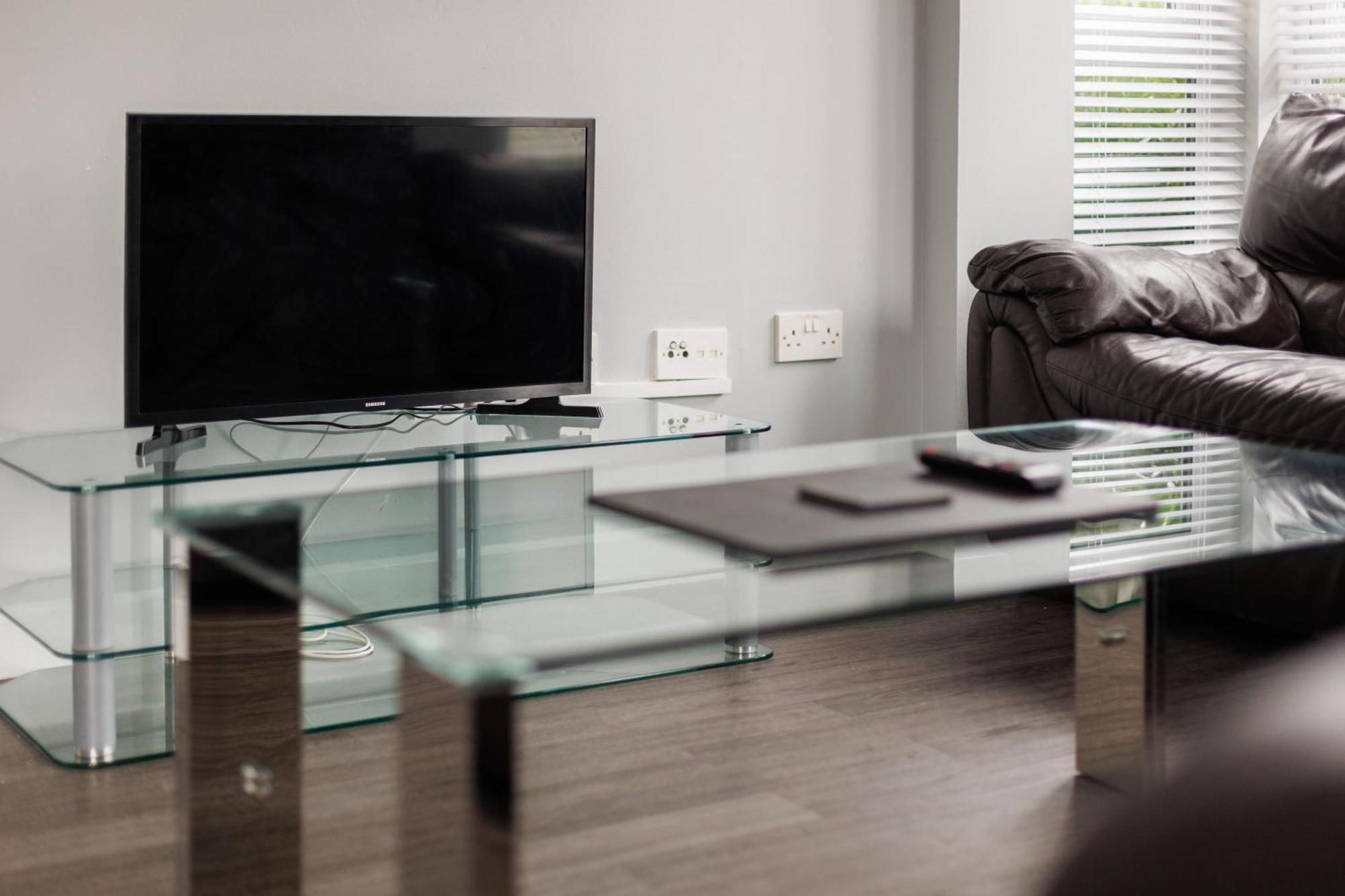 2 Bedroom Ground Floor Apartment Belfast Bagian luar foto